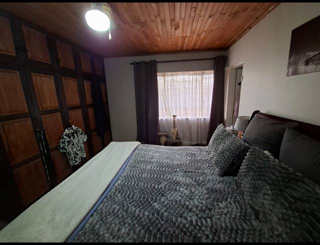 3 BEDROOM FREESTANDING FOR SALE IN KLOPPERPARK